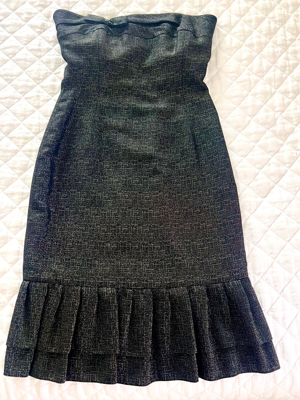 Badgley Mischka Sparkling Black & Gold Strapless Cocktail Dress